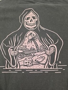Skull Grim Reaper Graphic Tee in Light Pink on Black Small Unisex